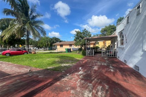 Casa en venta en Miami, Florida, 3 dormitorios, 101.82 m2 № 1241666 - foto 7