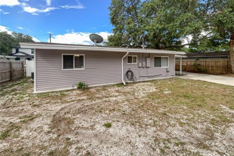 House in Tampa, Florida 3 bedrooms, 80.27 sq.m. № 1255429 - photo 8