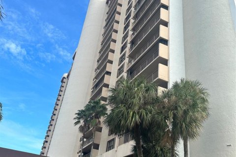 Condominio en venta en Miami, Florida, 3 dormitorios, 181.16 m2 № 1049808 - foto 16