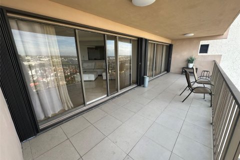 Condominio en venta en Miami, Florida, 3 dormitorios, 181.16 m2 № 1049808 - foto 8