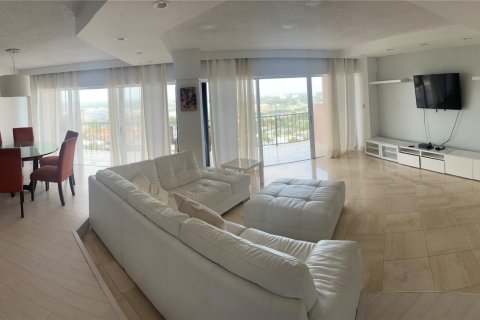 Condo in Miami, Florida, 3 bedrooms  № 1049808 - photo 11