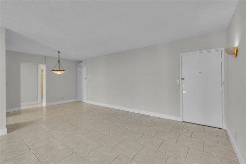 Copropriété à vendre à Fort Lauderdale, Floride: 2 chambres, 111.48 m2 № 1210556 - photo 26