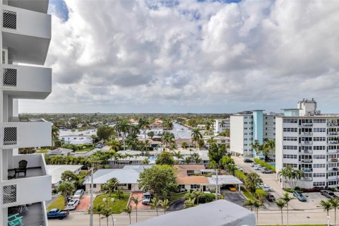 Condo in Fort Lauderdale, Florida, 2 bedrooms  № 1210556 - photo 21