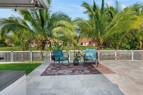 Casa en venta en Coral Springs, Florida, 4 dormitorios, 242.01 m2 № 1210553 - foto 29