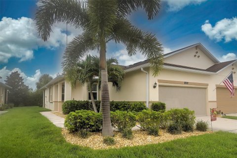 Villa ou maison à vendre à Punta Gorda, Floride: 2 chambres, 121.79 m2 № 1303689 - photo 1