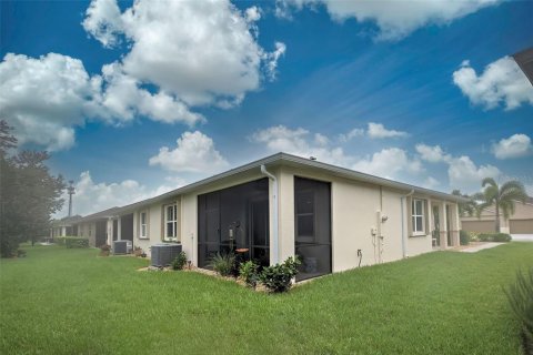 Villa ou maison à vendre à Punta Gorda, Floride: 2 chambres, 121.79 m2 № 1303689 - photo 24