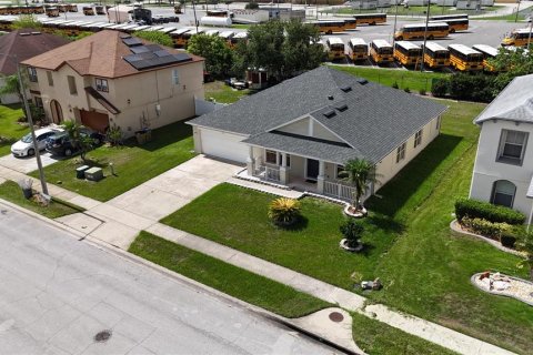 Villa ou maison à vendre à Kissimmee, Floride: 3 chambres, 207.82 m2 № 1297058 - photo 7