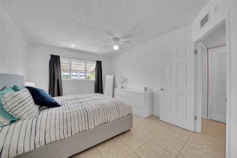 Copropriété à vendre à Hallandale Beach, Floride: 2 chambres, 98.01 m2 № 1065853 - photo 29