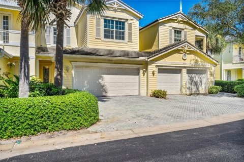 Villa ou maison à vendre à Hutchinson Island South, Floride: 3 chambres, 170.94 m2 № 1299888 - photo 1