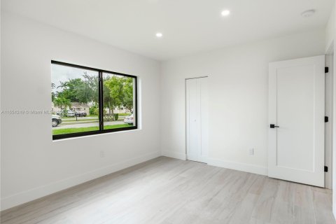 Casa en venta en Miami Springs, Florida, 3 dormitorios, 93.09 m2 № 1348878 - foto 13