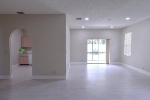 House in Jupiter, Florida 3 bedrooms, 147.9 sq.m. № 1026671 - photo 14