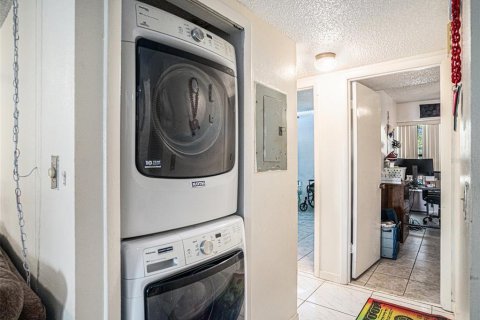 Condo in Tampa, Florida, 3 bedrooms  № 1390621 - photo 20