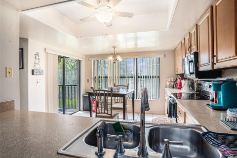 Copropriété à vendre à Tampa, Floride: 3 chambres, 168.8 m2 № 1390621 - photo 8