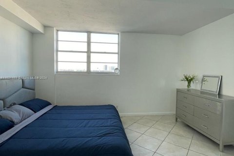 Copropriété à vendre à Hollywood, Floride: 1 chambre, 75.9 m2 № 1242327 - photo 11