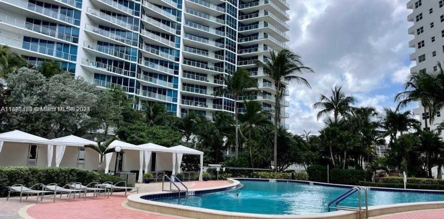 Condo in Hollywood, Florida, 1 bedroom  № 1242327