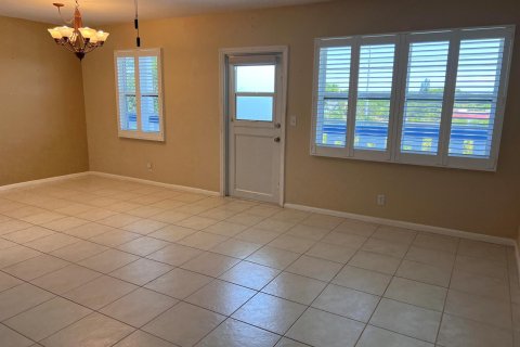 Condo in Deerfield Beach, Florida, 2 bedrooms  № 1226864 - photo 9