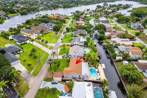 Villa ou maison à vendre à Lake Worth, Floride: 3 chambres, 187.01 m2 № 1226785 - photo 1