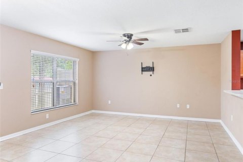 Townhouse in Tampa, Florida 2 bedrooms, 126.72 sq.m. № 1052986 - photo 5