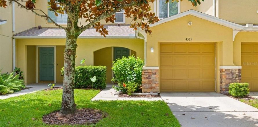 Townhouse in Tampa, Florida 2 bedrooms, 126.72 sq.m. № 1052986