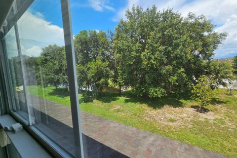 Touwnhouse à vendre à Kissimmee, Floride: 4 chambres, 184.41 m2 № 1322029 - photo 30