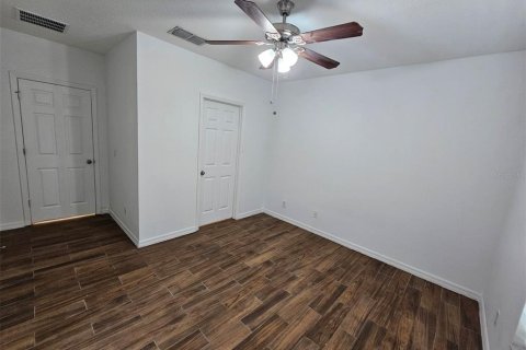 Touwnhouse à vendre à Kissimmee, Floride: 4 chambres, 184.41 m2 № 1322029 - photo 3