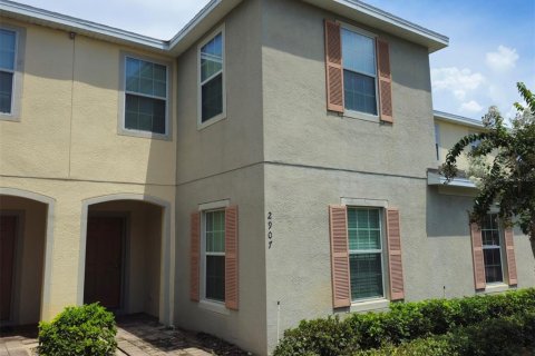 Townhouse in Kissimmee, Florida 4 bedrooms, 184.41 sq.m. № 1322029 - photo 1