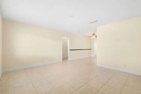 Casa en venta en Margate, Florida, 2 dormitorios, 110.37 m2 № 1065533 - foto 16