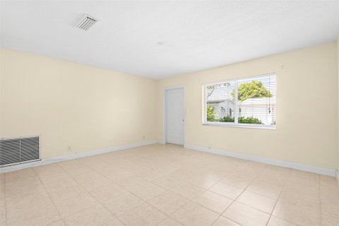 Casa en venta en Margate, Florida, 2 dormitorios, 110.37 m2 № 1065533 - foto 19