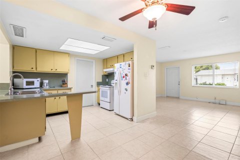 Casa en venta en Margate, Florida, 2 dormitorios, 110.37 m2 № 1065533 - foto 27