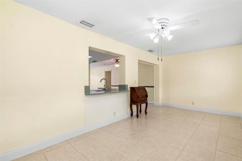 Casa en venta en Margate, Florida, 2 dormitorios, 110.37 m2 № 1065533 - foto 15