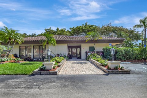 Copropriété à vendre à Boca Raton, Floride: 2 chambres, 112.97 m2 № 1061445 - photo 4