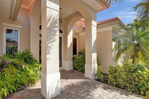 Villa ou maison à vendre à Fort Lauderdale, Floride: 2 chambres, 200.76 m2 № 1061444 - photo 1