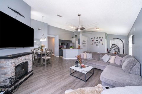 Casa en venta en Davenport, Florida, 4 dormitorios, 145.11 m2 № 1324712 - foto 9