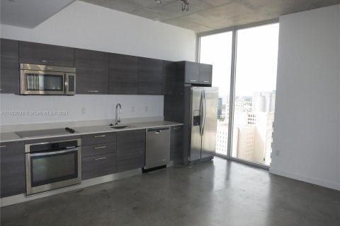 Condo in Miami, Florida, 2 bedrooms  № 1345308 - photo 6