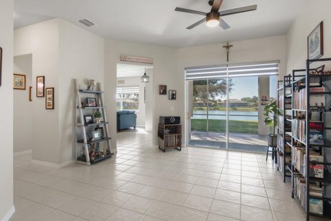 House in Naples, Florida 3 bedrooms, 173.91 sq.m. № 1194028 - photo 9
