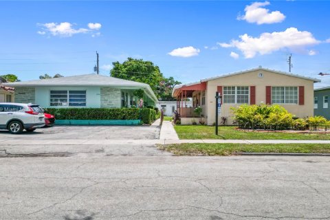 Immobilier commercial à vendre à Hollywood, Floride: 97.45 m2 № 1043852 - photo 30