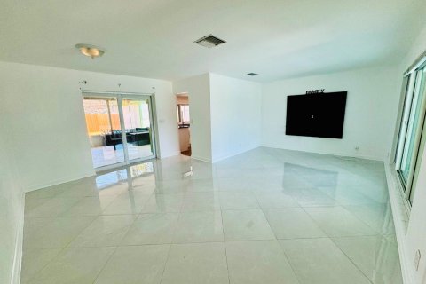 Villa ou maison à vendre à Dania Beach, Floride: 2 chambres, 160.54 m2 № 1076932 - photo 12