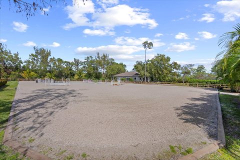 Villa ou maison à vendre à Lake Worth, Floride: 4 chambres, 242.2 m2 № 1070308 - photo 12