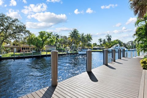 Villa ou maison à vendre à Fort Lauderdale, Floride: 4 chambres, 299.98 m2 № 1027064 - photo 2