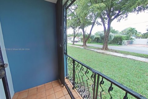 Copropriété à vendre à Miami, Floride: 1 chambre, 60.39 m2 № 1399407 - photo 4