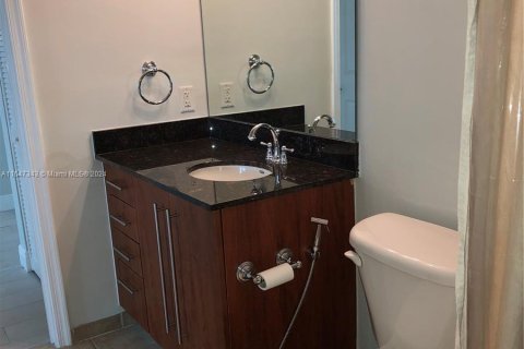 Condominio en venta en Miami, Florida, 1 dormitorio, 70.51 m2 № 1331264 - foto 10