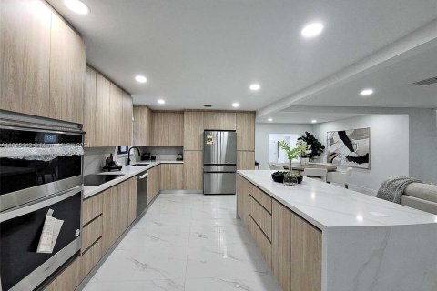 Casa en venta en Miami, Florida, 3 dormitorios, 174.28 m2 № 1329127 - foto 10