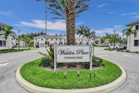 Townhouse in Miami Gardens, Florida 4 bedrooms, 148.83 sq.m. № 1242121 - photo 30