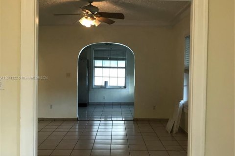 Immobilier commercial à vendre à Miami, Floride: 315.12 m2 № 1319031 - photo 19