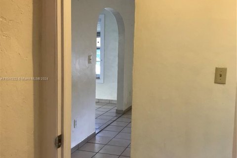 Immobilier commercial à vendre à Miami, Floride: 315.12 m2 № 1319031 - photo 16