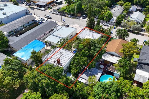 Propiedad comercial en venta en Miami, Florida, 315.12 m2 № 1319031 - foto 5