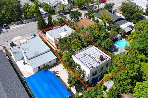 Immobilier commercial à vendre à Miami, Floride: 315.12 m2 № 1319031 - photo 4