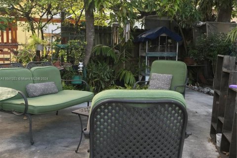 Immobilier commercial à vendre à Miami, Floride: 315.12 m2 № 1319031 - photo 23