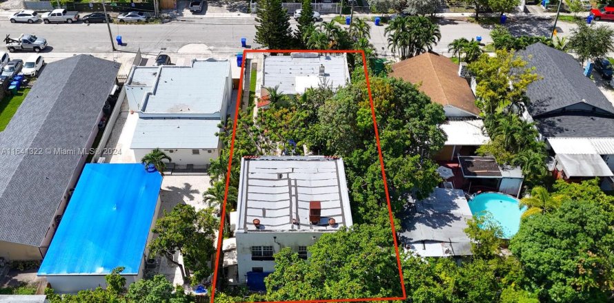 Propiedad comercial en Miami, Florida 315.12 m2 № 1319031