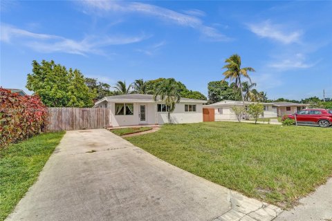 Casa en venta en Miramar, Florida, 3 dormitorios, 91.6 m2 № 1351859 - foto 3